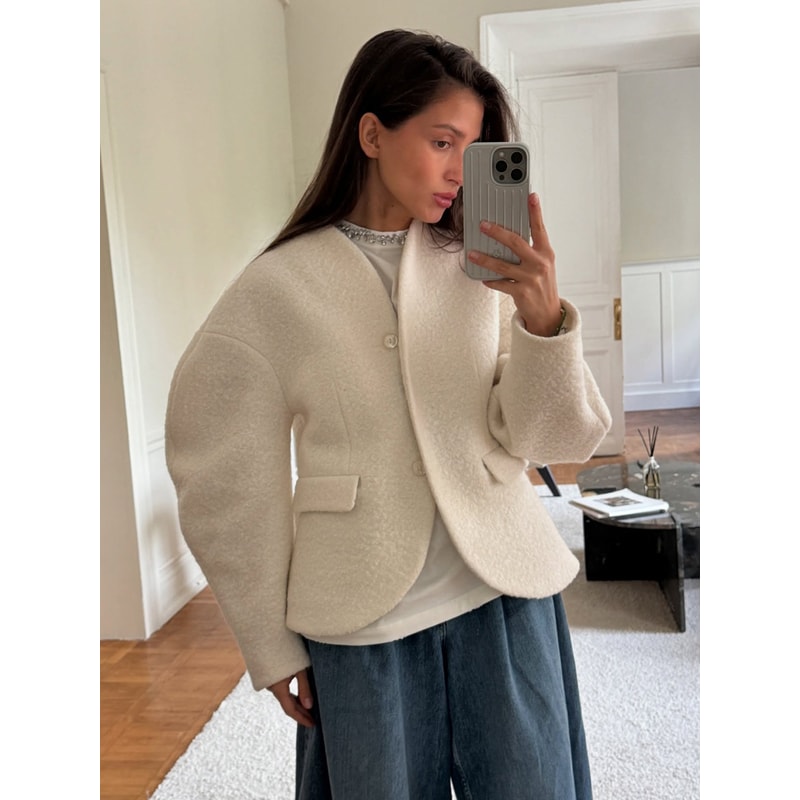Elegant Plush V Neck Short White Coat Women Retro Casual Single Breasted Tweed Coats Female Autumn 1