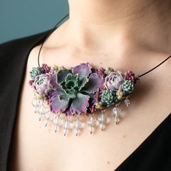 Unique succulent necklace with Echeveria Shaviana, Bridal necklace, Handmade Succulent Jewelry