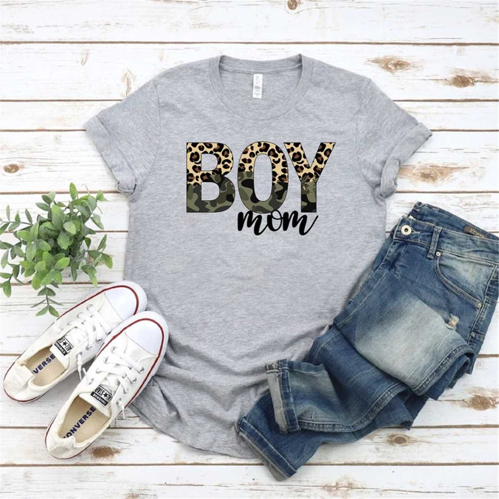 Retro Boy Mama Shirt, Trendy Comfort Colors Boy Mama Shirt for Moms Mother's Day Gifts for Boy Mama Mom of Boys New Boy.jpg