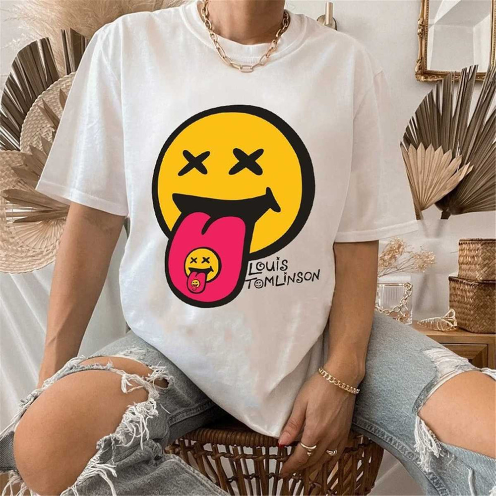 Funny Smiley Face Louis Shirt, Louis Tomlinson Merch ,One Direction Shirt, One Direction Gift, Shirt For Fan Louis Tomli.jpg