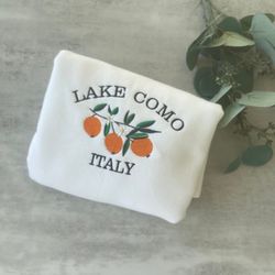embroidered lake como sweatshirt, lake como italy sweatshirt, italy crewneck, lake como vacay gift