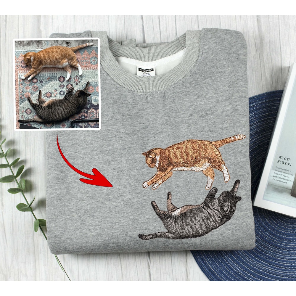 Custom Embroidered Cat Sweatshirt, Cat Portrait Shirt, Personalized Cat Photo Hoodie, Custom Embroidery Cat Lover Crewneck Hoodie.jpg