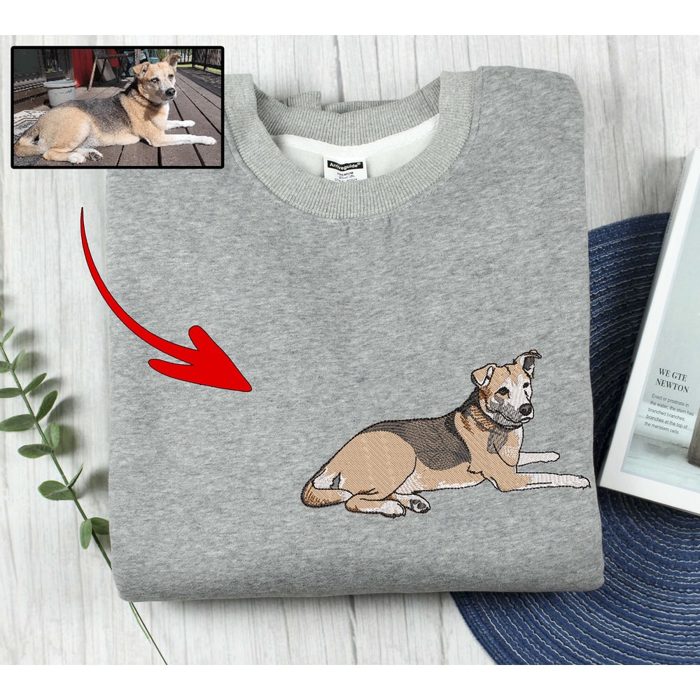 Custom Embroidery Pet Sweatshirt, Custom Dog Portrait, Dog Photo Embroidery Sweatshirt, Pet Face Shirt, Dog Mom Gift, Personalized Gifts.jpg