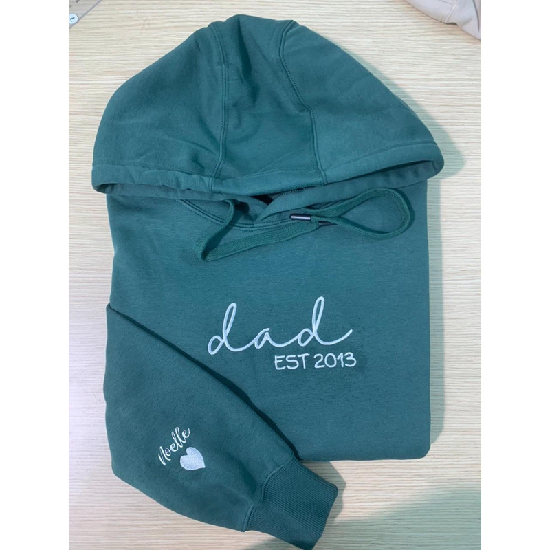 Dad Embroidered Sweatshirt, Custom Kids Names, Heart On Sleeve, Gift For Dad, Hoodie Gift For New Dad, Father's Day.jpg