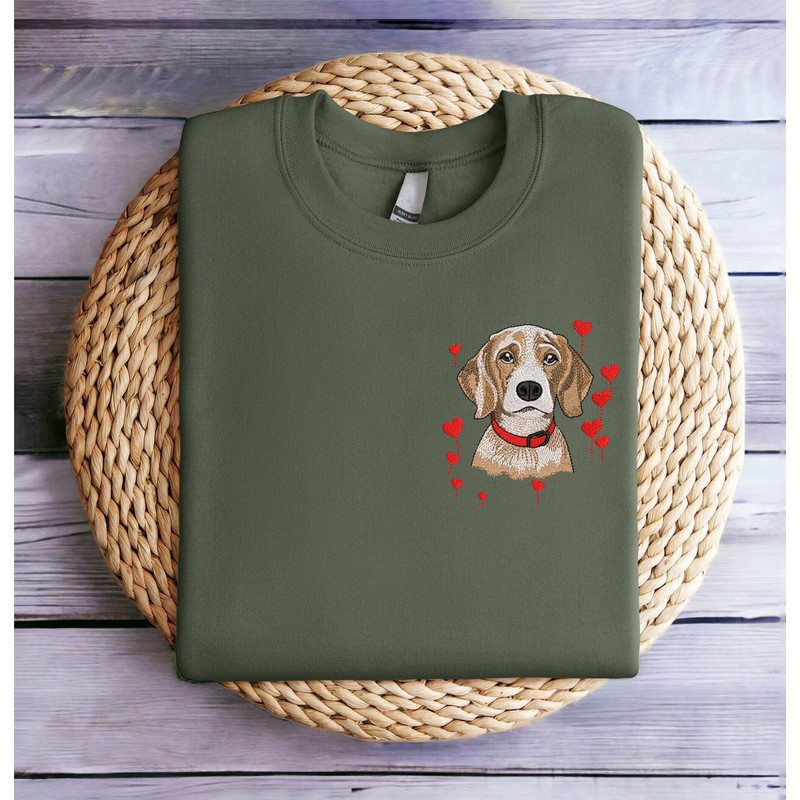 Embroidered Foxhound Dog Sweatshirt Embroidered English Foxhound Valentine Sweatshirt Foxhound Dog Valentine Sweater Foxhound Heart Crewneck.jpg