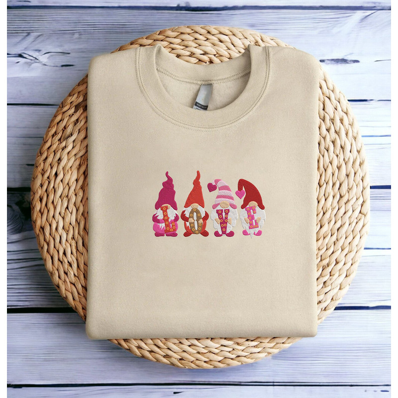 Embroidered Gnome LOVE Valentines Sweatshirt Retro Gnome Heart Shirt Valentines Day Shirts For Woman Valentines Day Gift Crewneck Hoodie.jpg