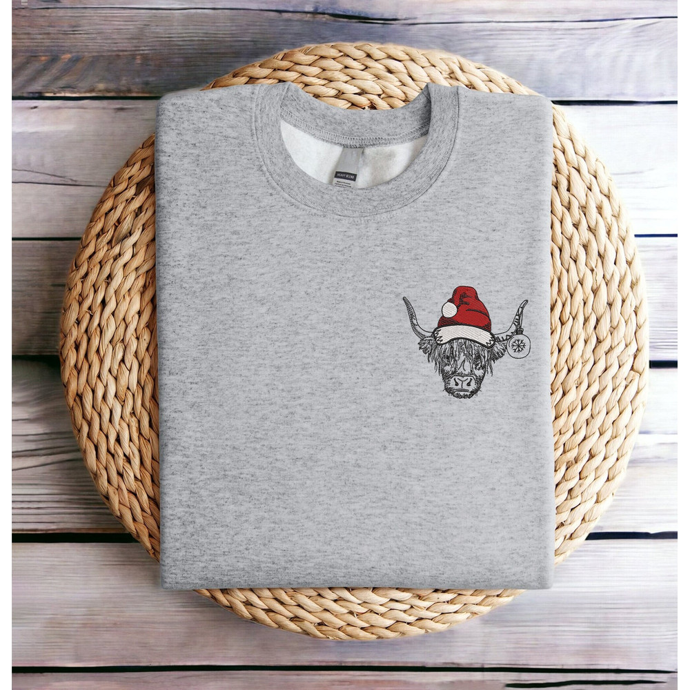 Embroidered Highland Cow Santa Christmas Sweatshirt Christmas Cow Sweatshirt Women Christmas Sweater Crewneck Winter Sweatshirt Ugly Xmas.jpg