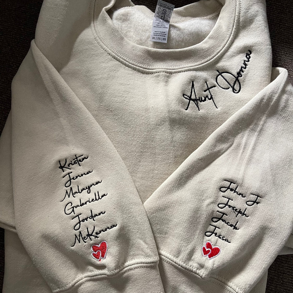 Custom Embroidered Aunt Sweatshirt with Kids Name on Sleeve, Auntie Embroidered Sweatshirt, Auntie Sweatshirt Personalized, New Aunt Gift.jpg