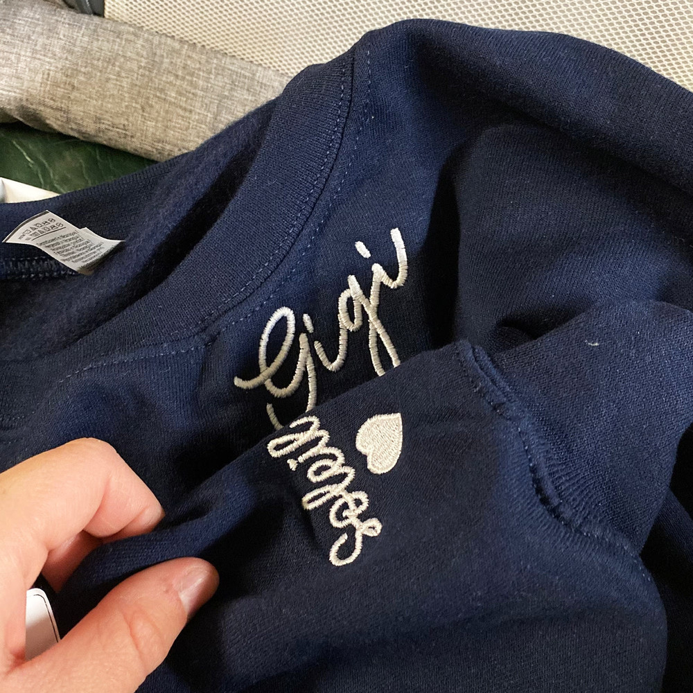 Custom Embroidered Gigi Sweatshirt with Grandkids Name, Grandma Hoodie, Nana Neckline Sweatshirt, Christmas Gifts for Grandma.jpg