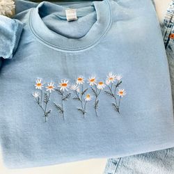 daisy embroidered sweatshirt, flower sweatshirt, gift for herbestfriend, floral crewneck, cute embroidered shirt, embroi