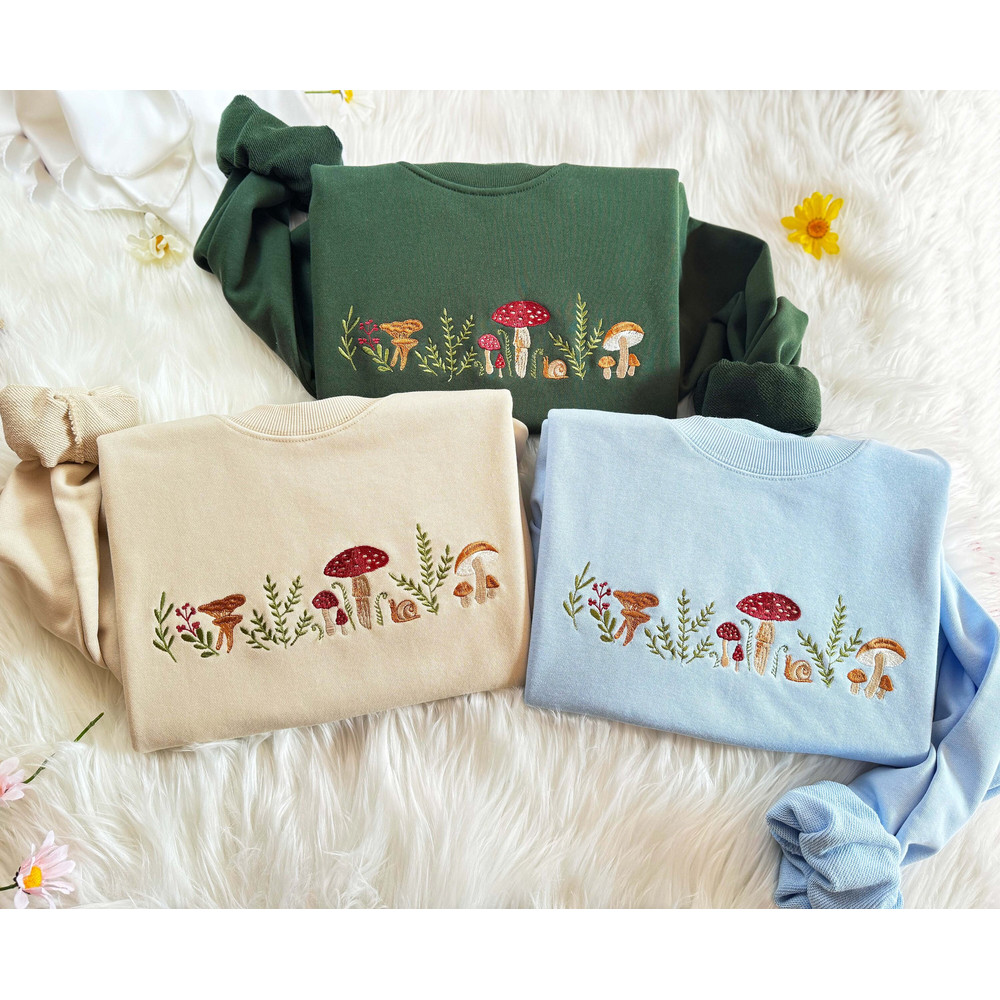 Embroidered Mushroom Sweatshirt Botany Embroidered Hoodie Cottage Core Embroidery T-shirt Embroidered Mushroom Crew Neck Sweatshirt.jpg