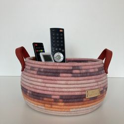 Rope basket with leather handles 4.5'' x 7.8''