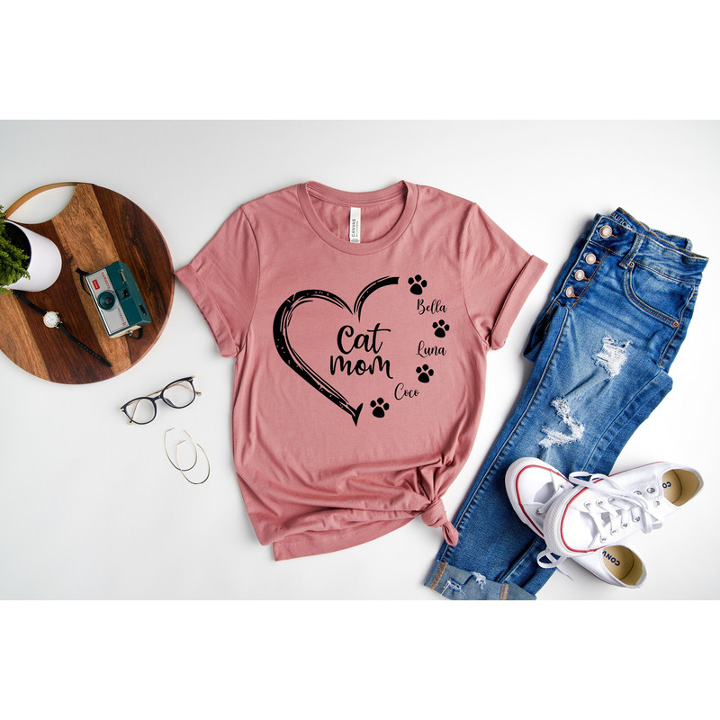 Custom Cat Mom Shirt, Mother's Day Shirt, Cat Mama Shirt, Personalized Cat Mom With Names, Cat Lover Shirt.jpg