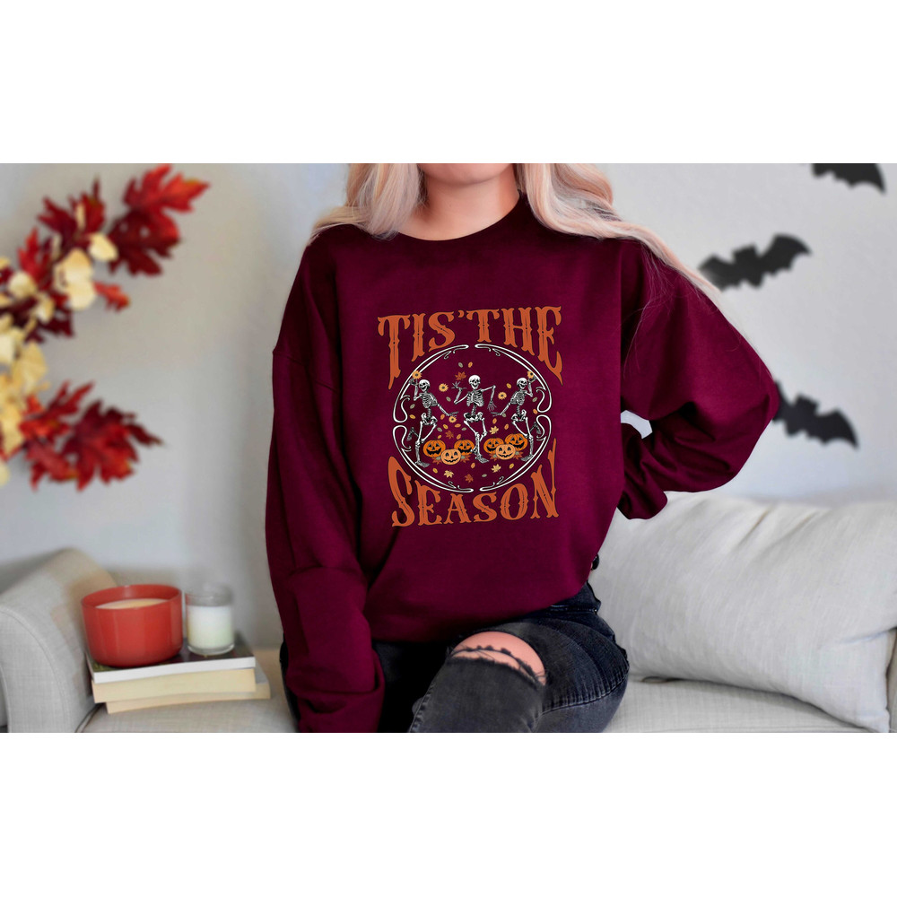 Tis The Season To Be Spooky Sweatshirt, Spooky Sweatshirt, Halloween Shirt, Halloween Party Shirt, Funny Halloween Tee, Gift For Halloween.jpg