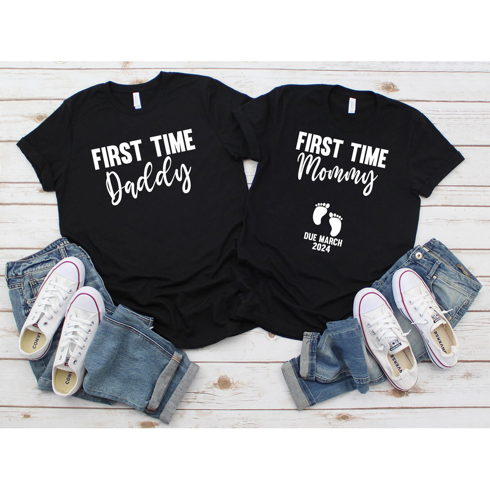 Mom And Dad Matching Shirt, Couples Pregnancy Announcement, First Time Daddy, First Time Mommy, Baby Reveal Sweatshirt, Gift For New Parents.jpg