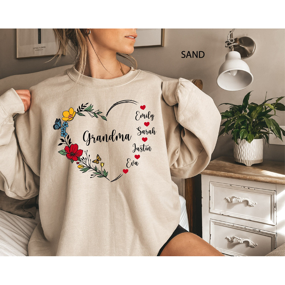 Custom Grandma Floral Heart Sweatshirt, Personalized Grandma Shirt for Mother's Day, Personalized Nana Apparel, Gigi Tee With Grandkids Name 1.jpg