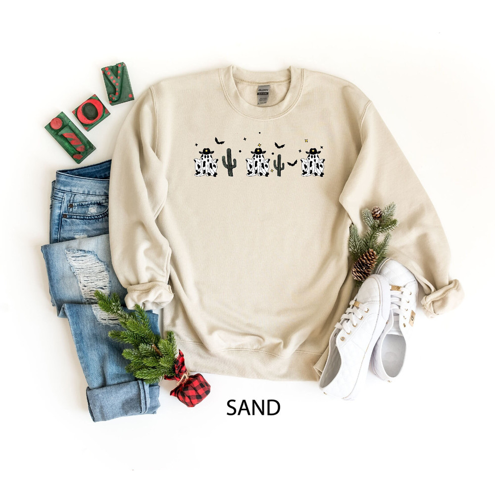 Halloween Cow Sweatshirt, Halloween Sweatshirt, Cute Cow Sweatshirt, Western Sweatshirt, Halloween Cowboy Sweater, Funny Cow, Halloween Tee.jpg