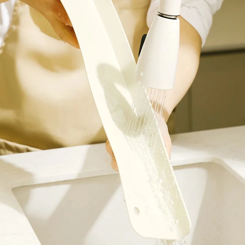 Silicone Sink Baffle Splash Guard With Suction Cup Waterproof Splash Guard To Protect Clothes From 4