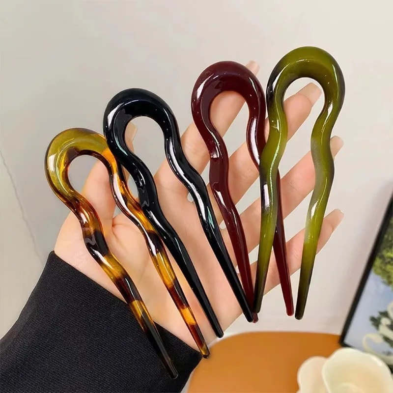 Vintage Green Tortoise UShaped Hair Stick For Women Wavy Plastic Hair Clip Accessory 1