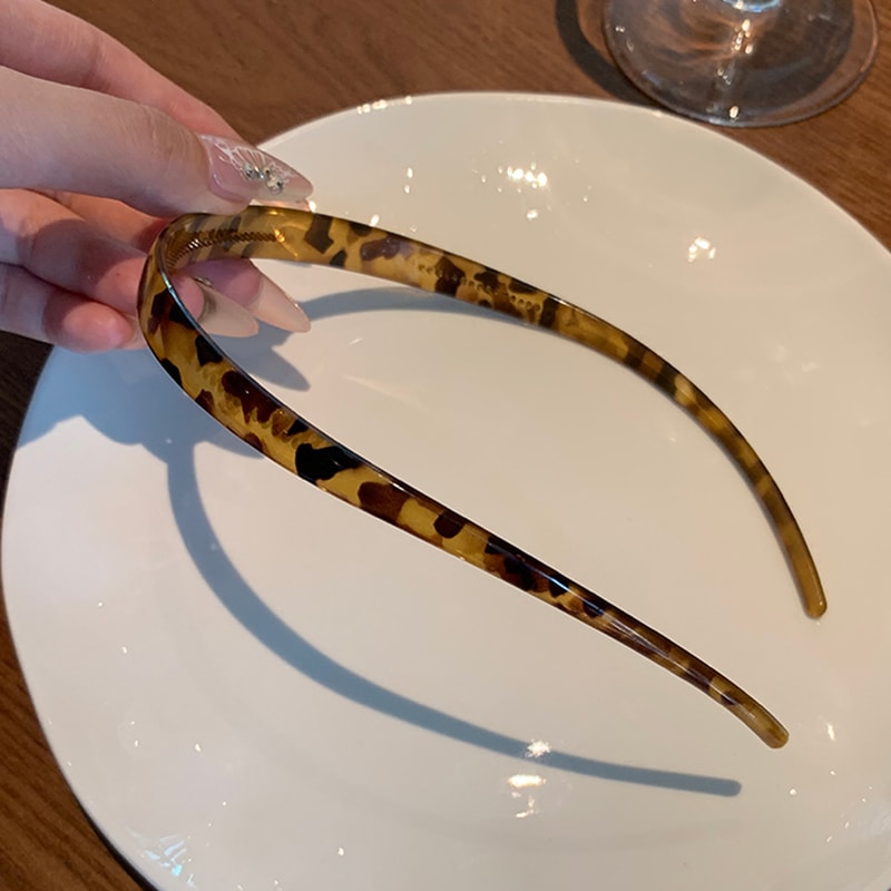 Trendy Acrylic Hairband For Women Toothed AntiSlip Fashion Headband 7