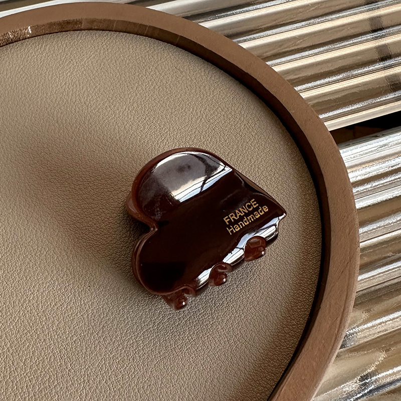 Cute HeartShaped Hair Claw Clips For Women Stylish Acetate Hair Accessories For Girls 3