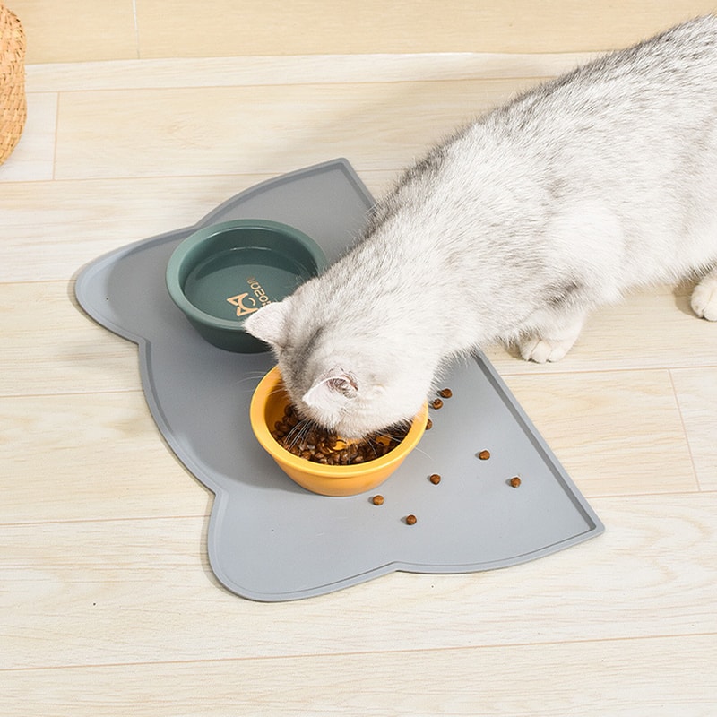 Waterproof Nonslip Pet Placemat For Cats Dogs Easy To Clean Spillproof Design 1