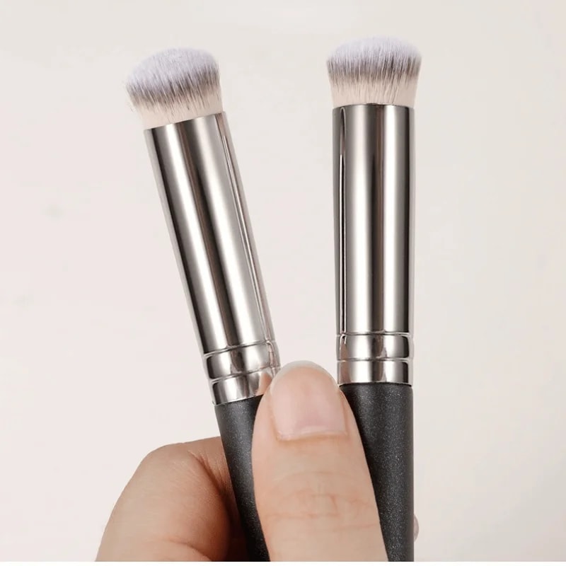 Flawless Foundation Concealer Brush For Blending Premium Dense Makeup Brush For Under Eye Contour 2