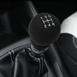 universal silicone gear shift knob cover for manual cars dustproof, waterproof, nonslip protection
