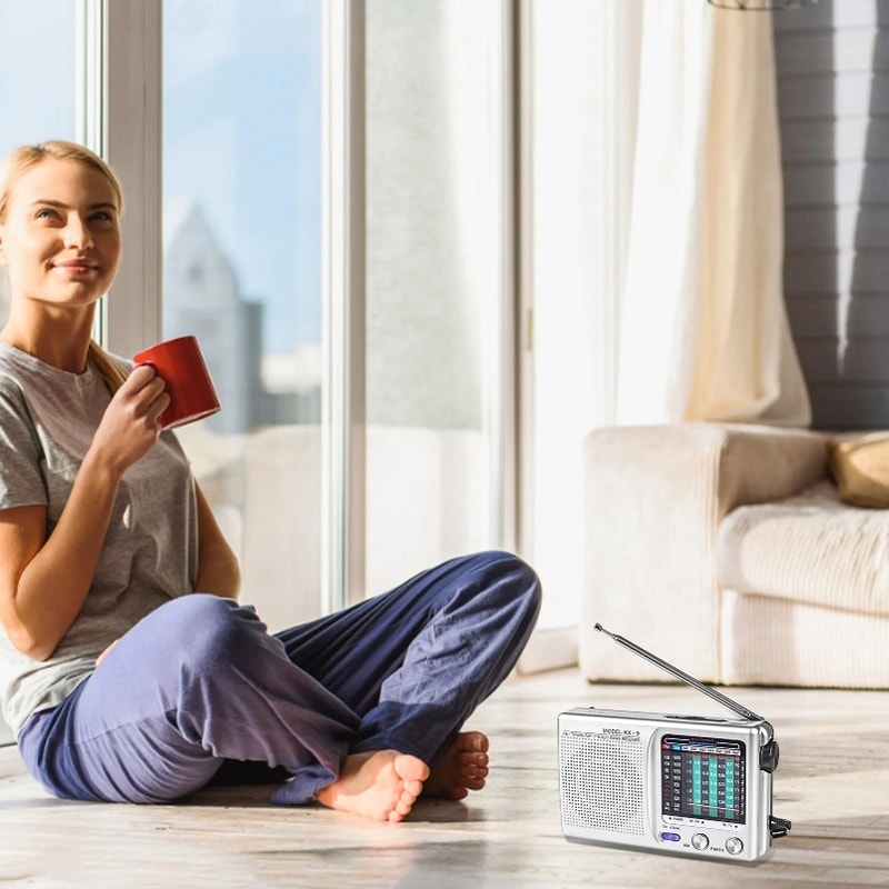 Portable Digital Radio With Built In Speaker And Telescopic Antenna Battery Operated For Indoor Ou 3