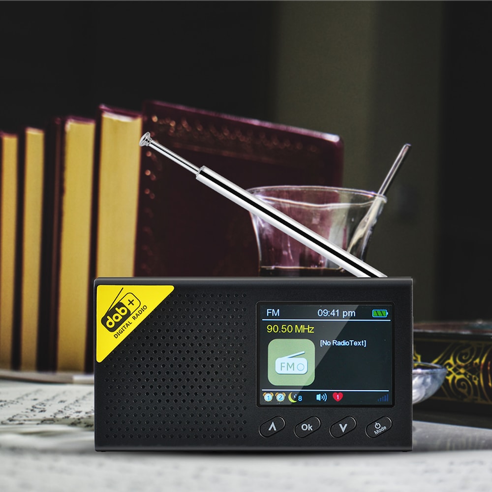 Portable LCD Display DAB Digital Radio With Bluetooth And FM Receiver Featuring Telescopic Antenna 5