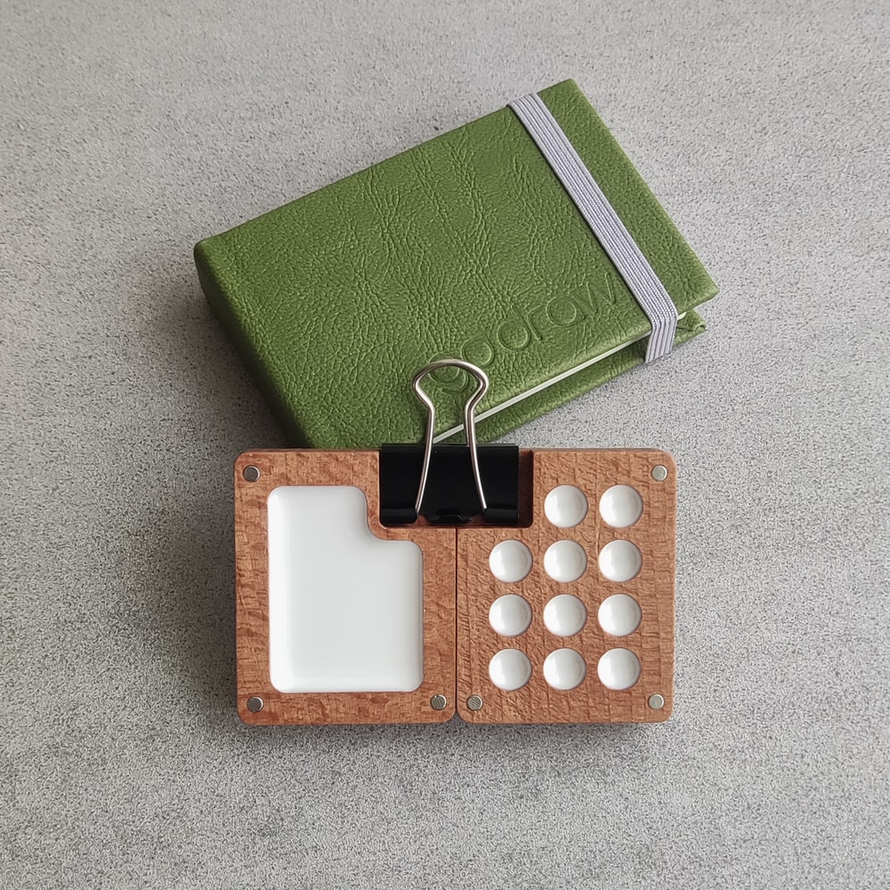 Mini Wooden Watercolor Palette With Small Sketchbook 10