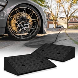 low profile vehicle maintenance ramp for oil changes