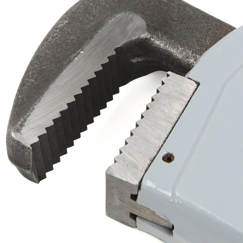Aluminum Pipe Wrench With Adjustable Jaw 1