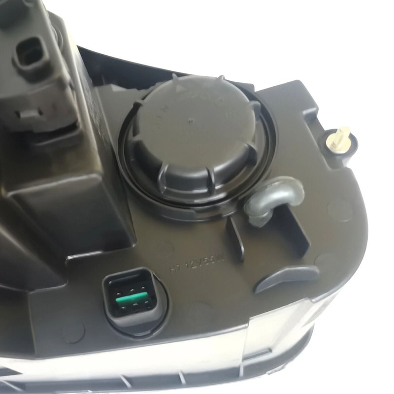 Driver Side Hyundai Santa Fe Headlight Assembly Halogen Left Headlamp 7