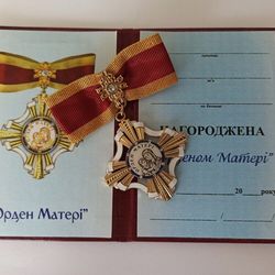 UKRAINIAN WOMAN TRIDENT AWARD MEDAL "ORDER OF WOMAN" WITH DOCUMENT. GLORY TO UKRAINE