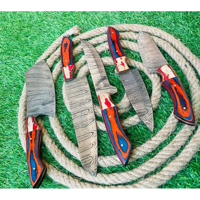 Luxury 5Piece Damascus Steel Chef Knife Set Handmade Kitchen Cutlery With Wooden Handles Leather 2
