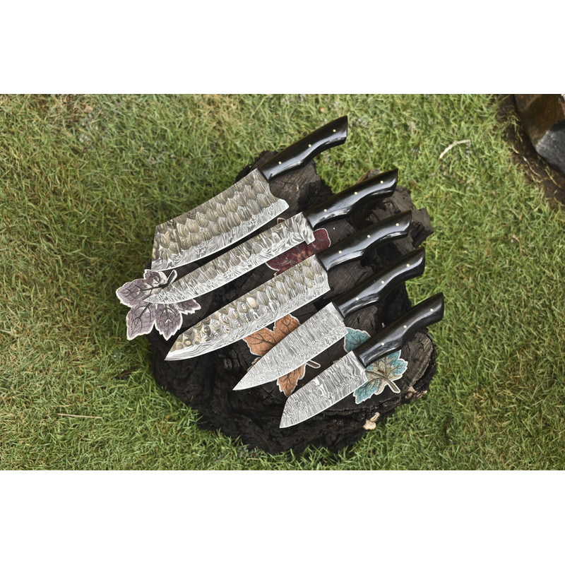 Outdoor Bushcraft Chef Knife Set 5 Forged Twist Damascus Hardwood Knives 0