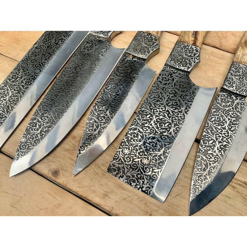 Handmade D2 Steel Chef Knife Set Etching Blade With Wooden Handle 2