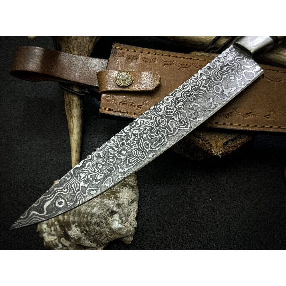Handmade Damascus Steel Chef Knife With Wood Handle And Leather Sheath 3