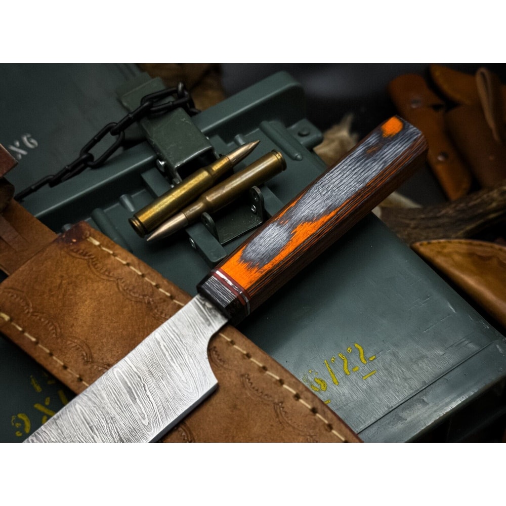 Exquisite Damascus Steel Kitchen Knife With Polished Wood Handle Leather Cover 2