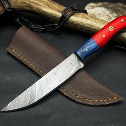 elegant handmade damascus kitchen knife with wooden handle & leather case