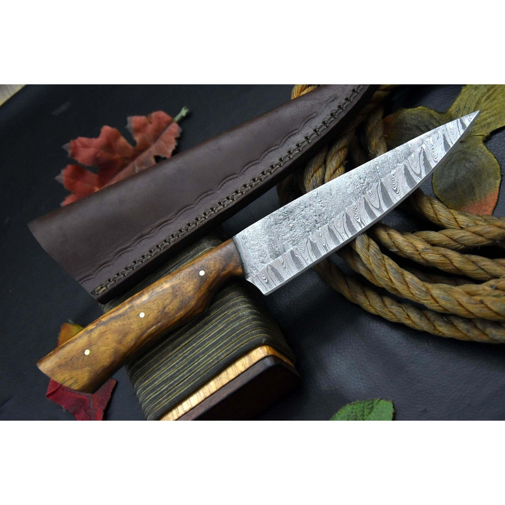 Handmade Damascus Steel Kitchen Knife Wooden Handle With Leather Sheath 2