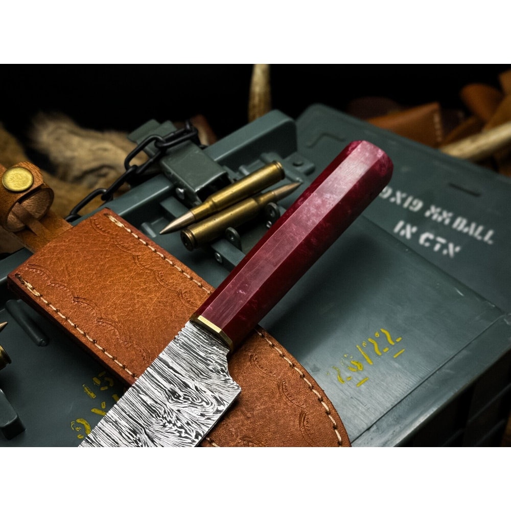 Custom Damascus Steel Hunting Knife Resin Handle Full Tang Design 1