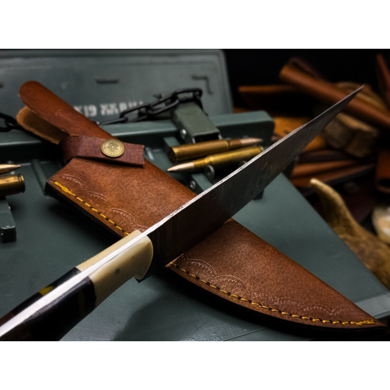 HandForged Damascus Steel Knife With Resin Handle For Kitchen Outdoor Use 4