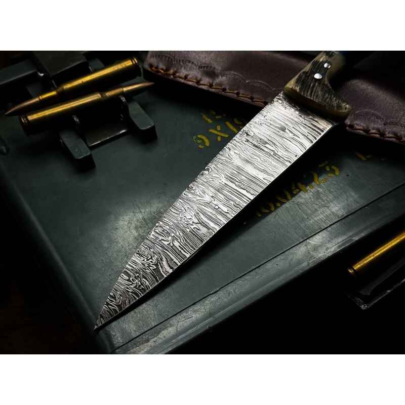 Custom Handmade Damascus Knife Resin Handle For Chefs Hunters 2