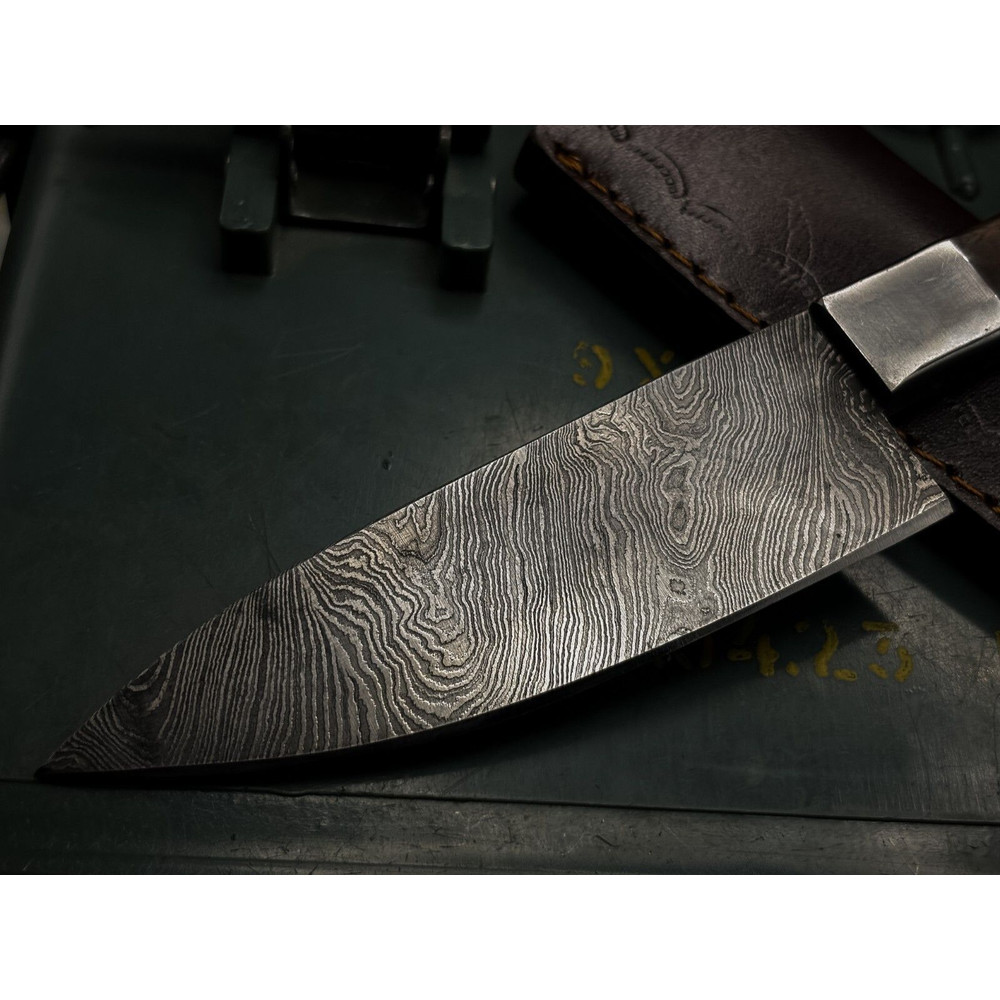 Handmade Damascus Kitchen Chef Knife  Natural Wood Craft Handle 1