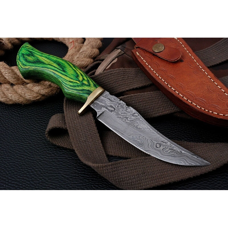 Custom Forged Damascus Blade Knife Durable Wooden Handle 0