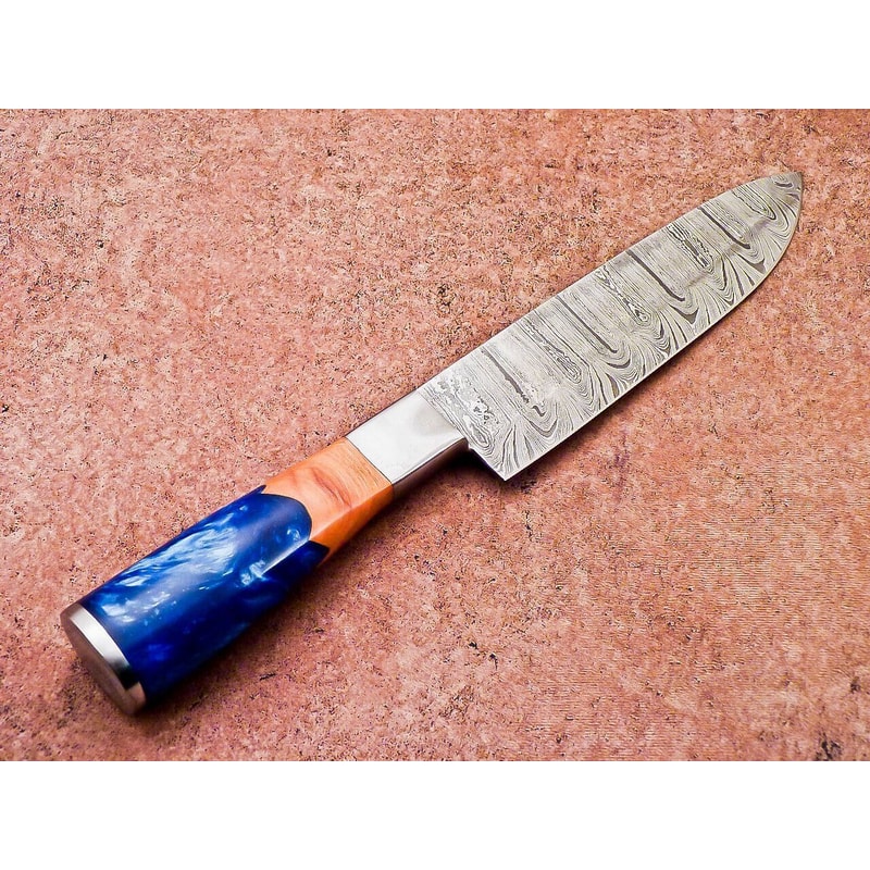 Custom Forged Damascus Knife Resin Handle For Grip Style 1