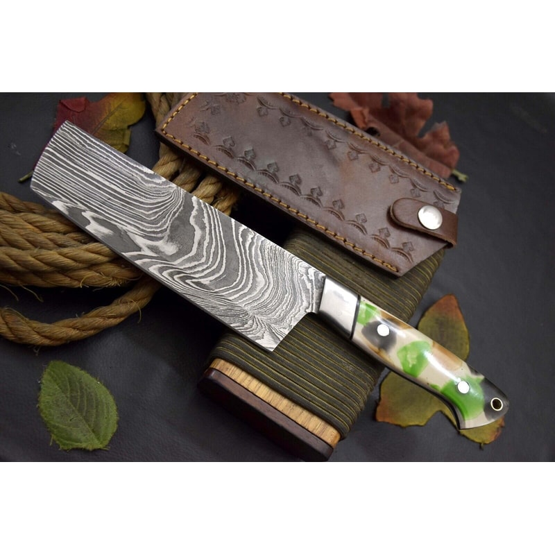 Handcrafted Damascus Chef Knife Resin Handle Balanced Design 1
