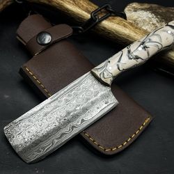 elegant damascus steel chef knife | resin grip & forged blade